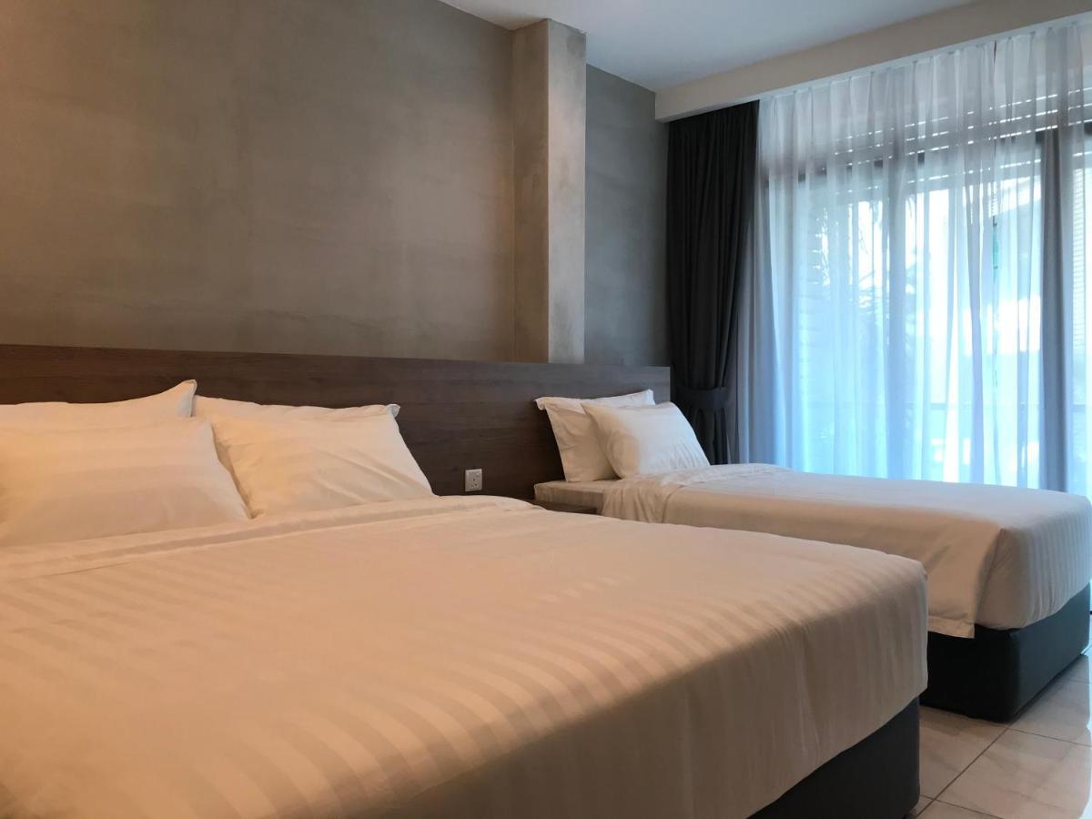 Dandelion Inn Симпанг Пулай Екстериор снимка