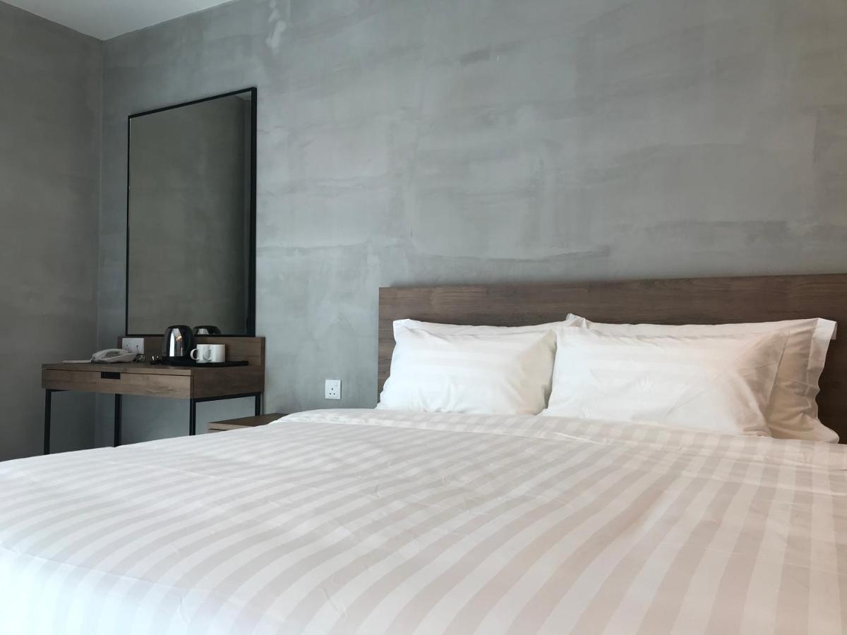 Dandelion Inn Симпанг Пулай Екстериор снимка