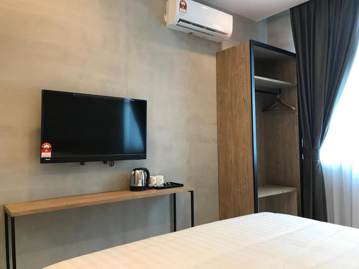 Dandelion Inn Симпанг Пулай Екстериор снимка