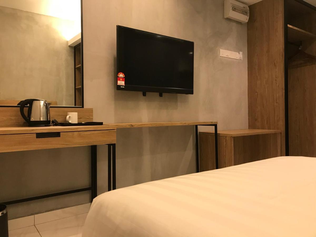 Dandelion Inn Симпанг Пулай Екстериор снимка