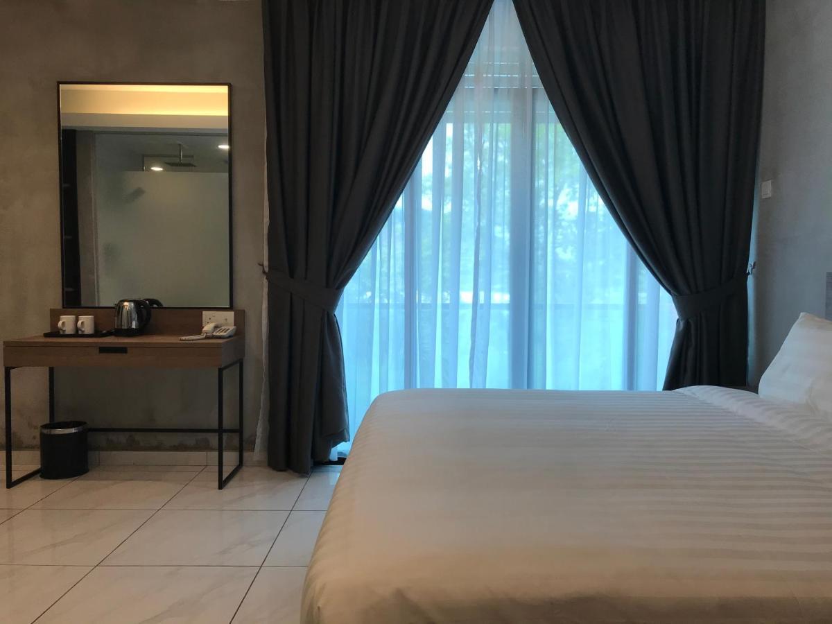 Dandelion Inn Симпанг Пулай Екстериор снимка