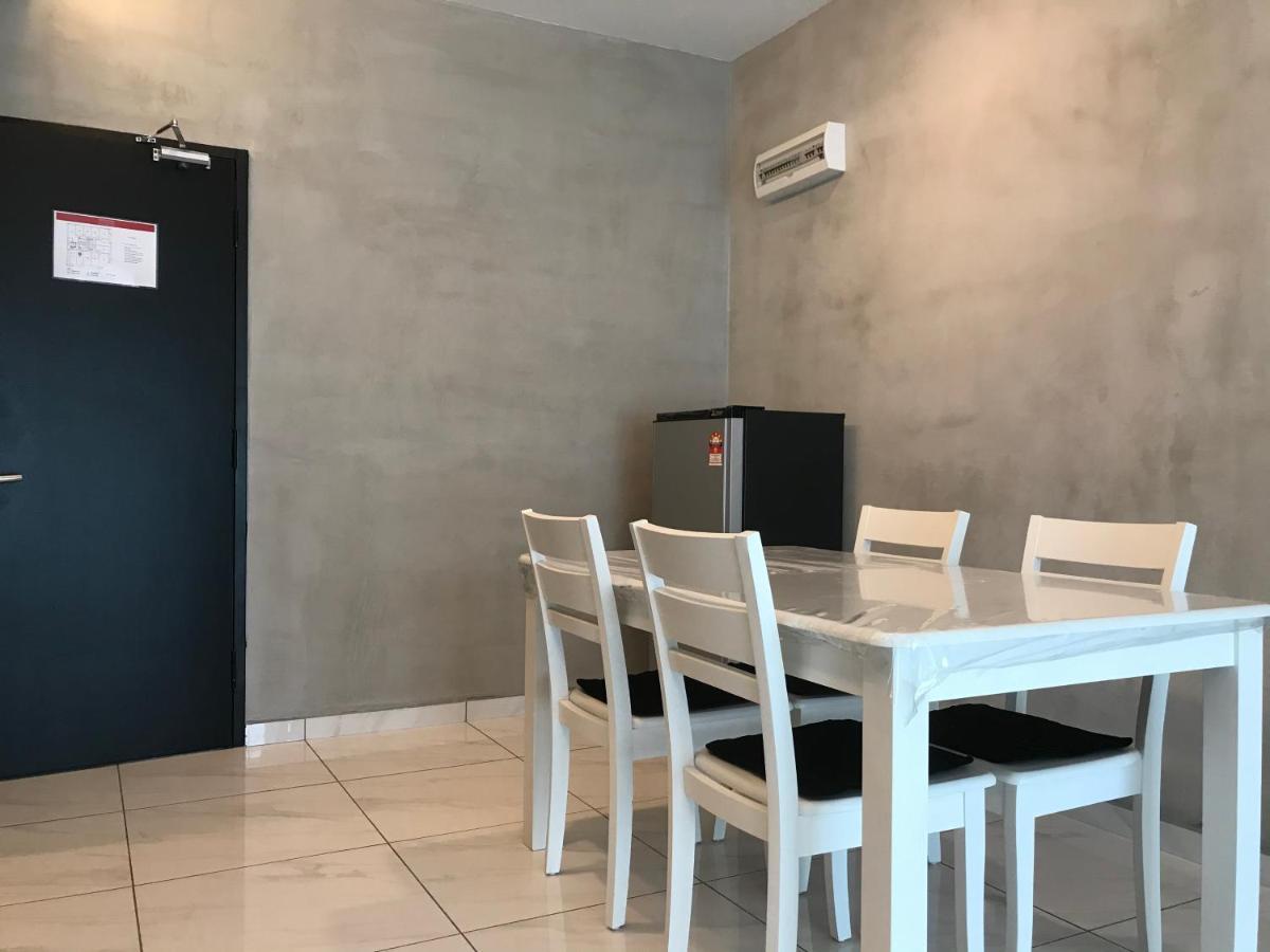 Dandelion Inn Симпанг Пулай Екстериор снимка